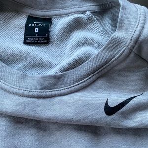 Nike crewneck sweatshirt